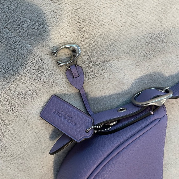 Coach Luna shoulder bag in violet color - Picture 3 of 5